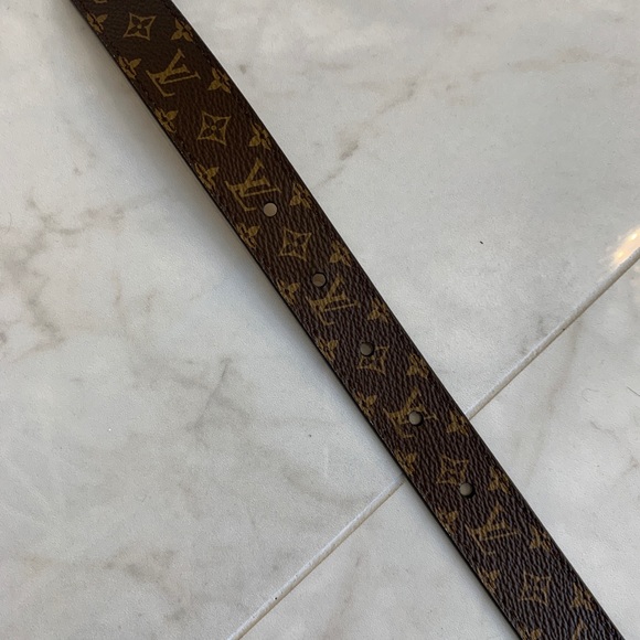 Louis Vuitton belt - Picture 11 of 13